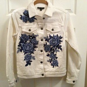 NEW! EMBROIDERED Jean Jacket White XS by DG2 - NWT